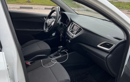 Hyundai Solaris II рестайлинг, 2019 год, 960 000 рублей, 6 фотография