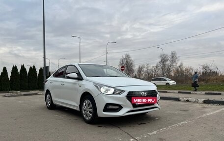 Hyundai Solaris II рестайлинг, 2019 год, 960 000 рублей, 2 фотография