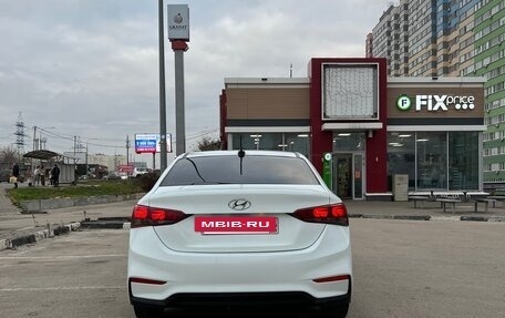 Hyundai Solaris II рестайлинг, 2019 год, 960 000 рублей, 3 фотография