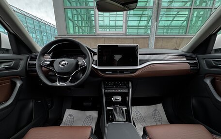 Skoda Kodiaq I, 2025 год, 4 600 000 рублей, 4 фотография