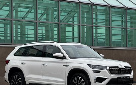 Skoda Kodiaq I, 2025 год, 4 600 000 рублей, 14 фотография