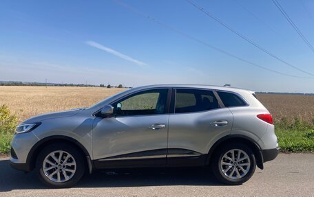 Renault Kadjar I рестайлинг, 2022 год, 1 822 000 рублей, 4 фотография