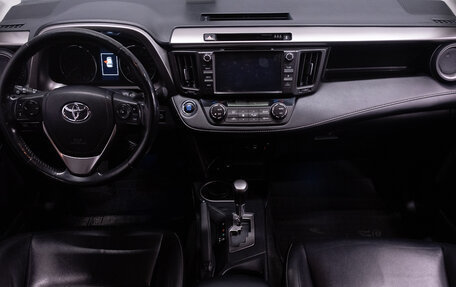 Toyota RAV4, 2019 год, 3 019 000 рублей, 17 фотография