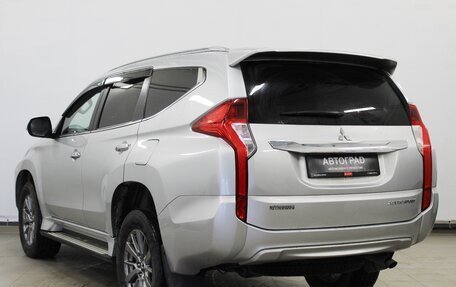 Mitsubishi Pajero Sport III рестайлинг, 2019 год, 2 720 000 рублей, 6 фотография