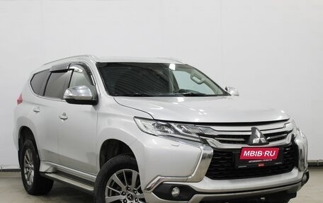 Mitsubishi Pajero Sport III рестайлинг, 2019 год, 2 720 000 рублей, 3 фотография