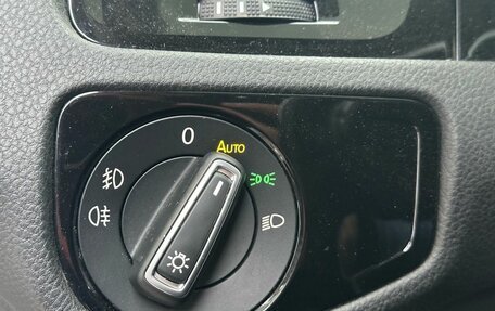 Volkswagen Golf VII, 2018 год, 1 949 000 рублей, 24 фотография