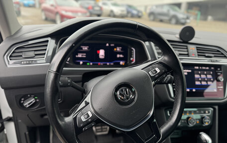 Volkswagen Tiguan II, 2019 год, 2 550 000 рублей, 4 фотография