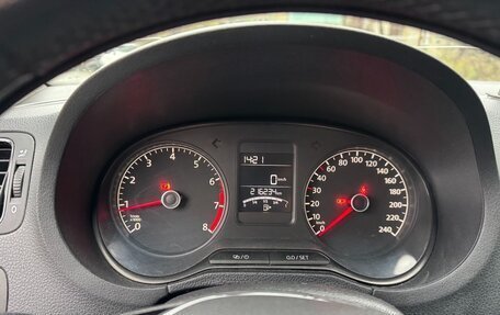 Volkswagen Polo VI (EU Market), 2015 год, 800 000 рублей, 11 фотография