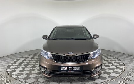 KIA Rio III рестайлинг, 2017 год, 997 000 рублей, 2 фотография