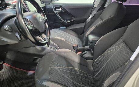 Peugeot 208 II, 2013 год, 649 900 рублей, 12 фотография