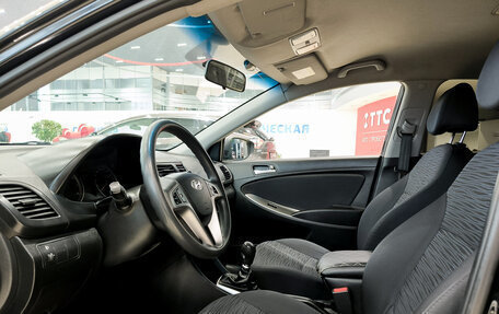 Hyundai Solaris II рестайлинг, 2016 год, 850 000 рублей, 16 фотография