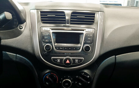 Hyundai Solaris II рестайлинг, 2016 год, 850 000 рублей, 15 фотография