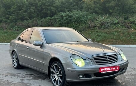 Mercedes-Benz E-Класс, 2004 год, 695 000 рублей, 2 фотография