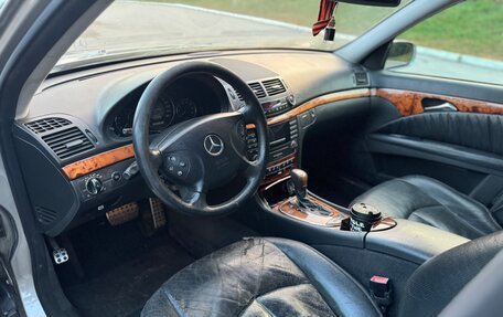 Mercedes-Benz E-Класс, 2004 год, 695 000 рублей, 10 фотография