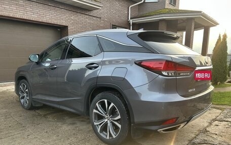 Lexus RX IV рестайлинг, 2020 год, 5 000 000 рублей, 4 фотография