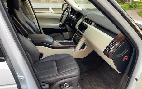 Land Rover Range Rover IV рестайлинг, 2016 год, 5 950 000 рублей, 10 фотография