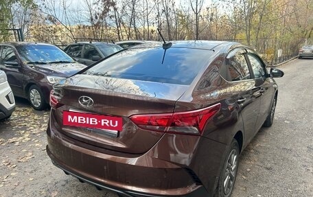 Hyundai Solaris II рестайлинг, 2021 год, 1 630 000 рублей, 4 фотография