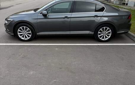 Volkswagen Passat B8 рестайлинг, 2017 год, 2 150 000 рублей, 12 фотография