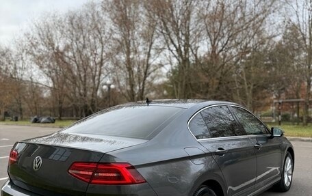 Volkswagen Passat B8 рестайлинг, 2017 год, 2 150 000 рублей, 3 фотография