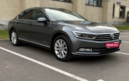 Volkswagen Passat B8 рестайлинг, 2017 год, 2 150 000 рублей, 14 фотография