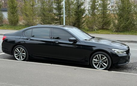 BMW 7 серия, 2015 год, 3 450 000 рублей, 9 фотография