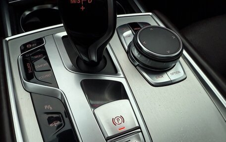 BMW 7 серия, 2015 год, 3 450 000 рублей, 25 фотография