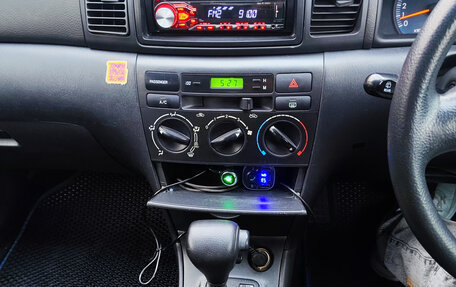 Toyota Corolla, 2003 год, 900 000 рублей, 11 фотография