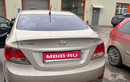 Hyundai Solaris II рестайлинг, 2011 год, 510 000 рублей, 12 фотография