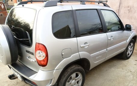 Chevrolet Niva I рестайлинг, 2012 год, 550 000 рублей, 4 фотография