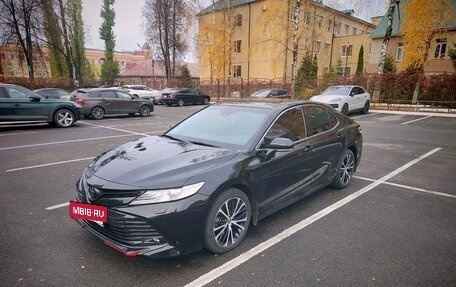 Toyota Camry, 2020 год, 2 800 000 рублей, 3 фотография