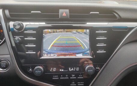 Toyota Camry, 2020 год, 2 800 000 рублей, 7 фотография