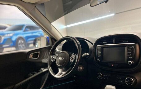 KIA Soul III, 2020 год, 2 400 000 рублей, 16 фотография