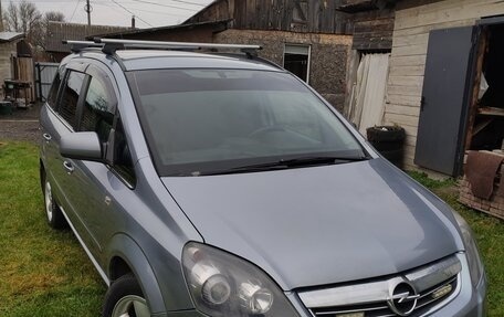 Opel Zafira B, 2010 год, 649 000 рублей, 5 фотография