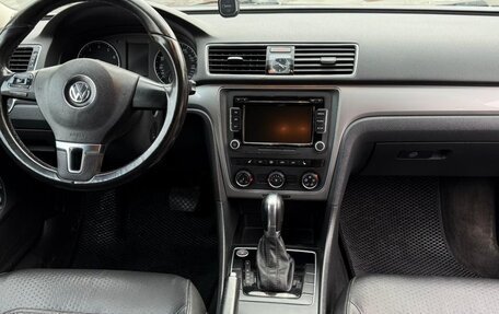 Volkswagen Passat B8 рестайлинг, 2015 год, 1 490 000 рублей, 14 фотография