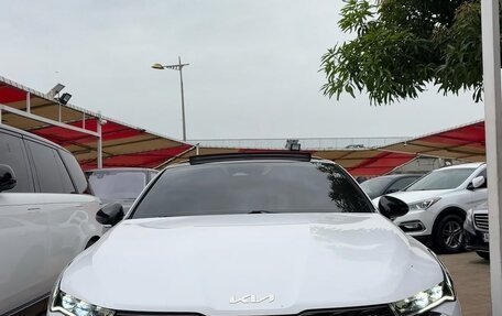 KIA K5, 2022 год, 2 300 000 рублей, 2 фотография