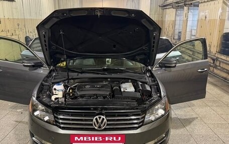 Volkswagen Passat B8 рестайлинг, 2015 год, 1 490 000 рублей, 18 фотография