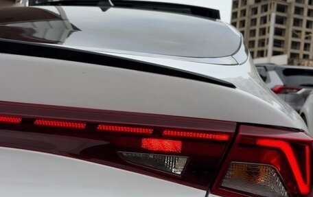 KIA K5, 2022 год, 2 300 000 рублей, 15 фотография