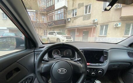 KIA Rio II, 2010 год, 400 000 рублей, 16 фотография