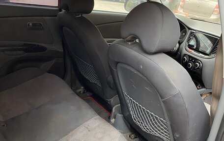 KIA Rio II, 2010 год, 400 000 рублей, 15 фотография