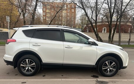 Toyota RAV4, 2018 год, 2 710 000 рублей, 4 фотография