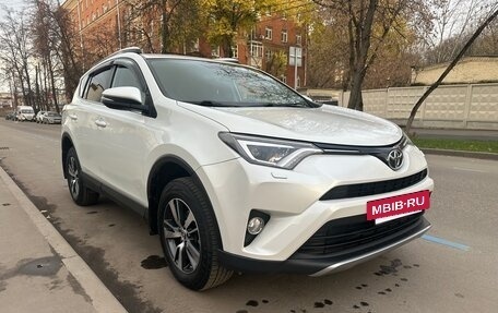 Toyota RAV4, 2018 год, 2 710 000 рублей, 3 фотография