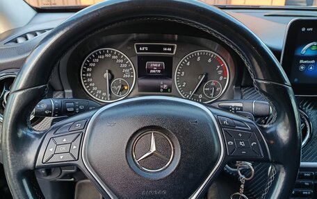 Mercedes-Benz GLA, 2014 год, 1 600 000 рублей, 15 фотография