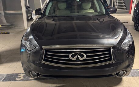 Infiniti FX II, 2012 год, 2 000 000 рублей, 1 фотография