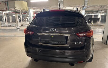 Infiniti FX II, 2012 год, 2 000 000 рублей, 4 фотография