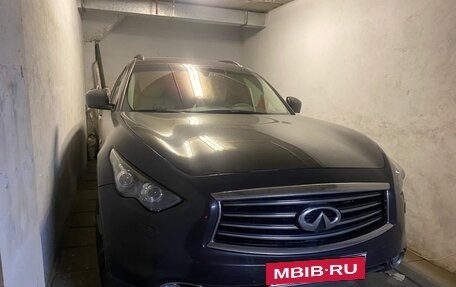 Infiniti FX II, 2012 год, 2 000 000 рублей, 17 фотография