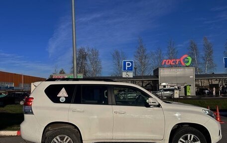 Toyota Land Cruiser Prado 150 рестайлинг 2, 2011 год, 1 900 000 рублей, 3 фотография