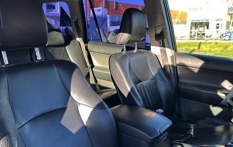 Toyota Land Cruiser Prado 150 рестайлинг 2, 2011 год, 1 900 000 рублей, 8 фотография