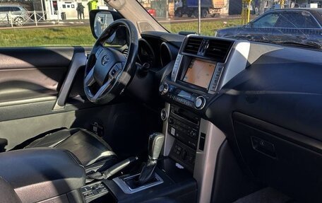 Toyota Land Cruiser Prado 150 рестайлинг 2, 2011 год, 1 900 000 рублей, 7 фотография