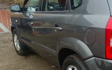 Hyundai Tucson III, 2008 год, 660 000 рублей, 4 фотография