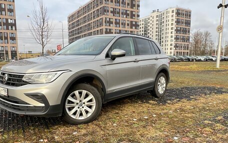 Volkswagen Tiguan II, 2021 год, 3 300 000 рублей, 10 фотография